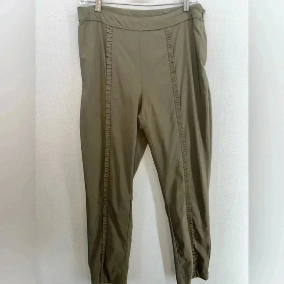 Soft Surroundings Ruffled seam Pants Olive Drab side zip stretchy - Picture 2 of 6